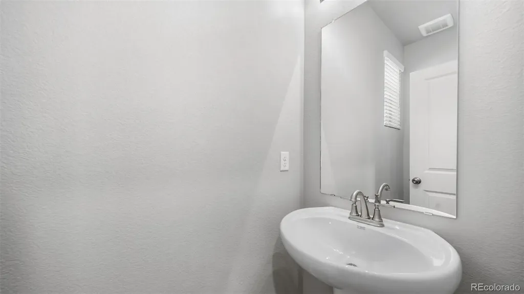 3932 N Rome Street Aurora CO 80019