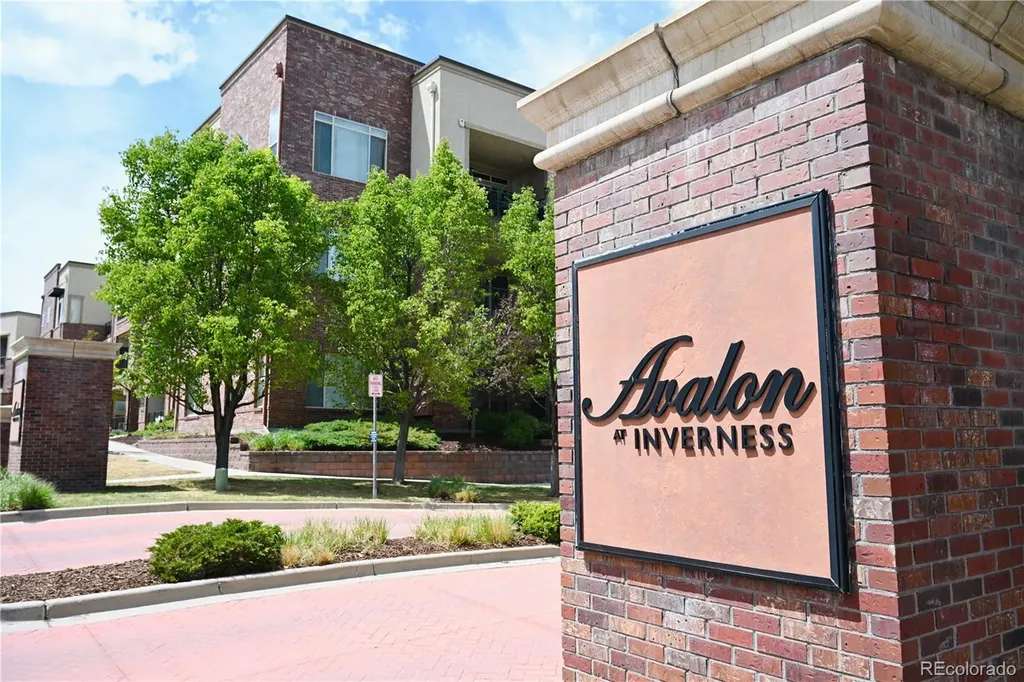 Englewood CO, 301 Inverness Way, Unit 307
