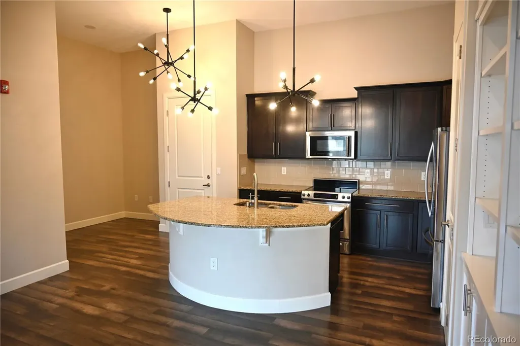 301 Inverness Way Englewood CO 80112