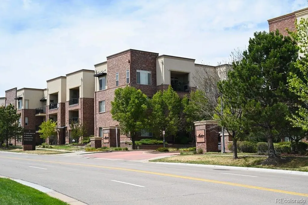 301 Inverness Way Englewood CO 80112