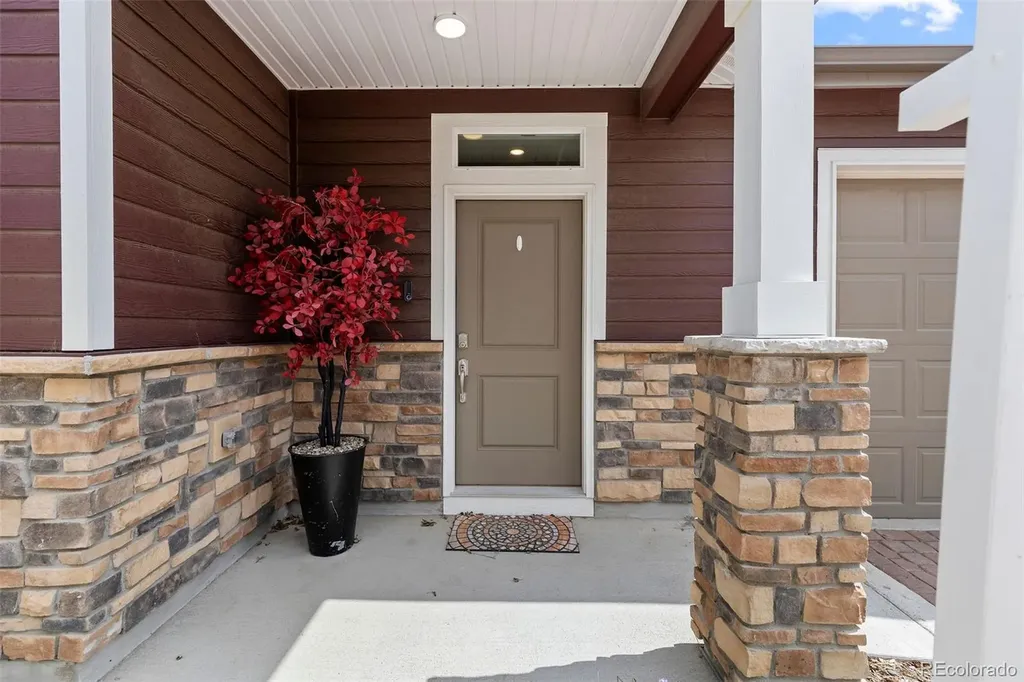 5126 N Quemoy Court Aurora CO 80019
