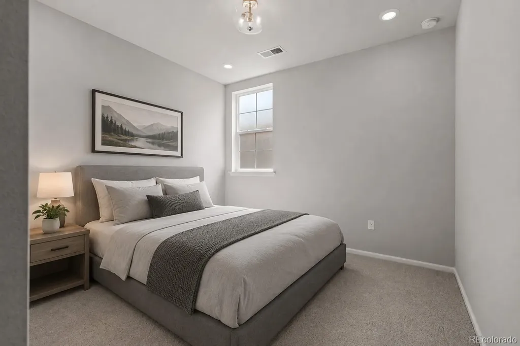 5126 N Quemoy Court Aurora CO 80019