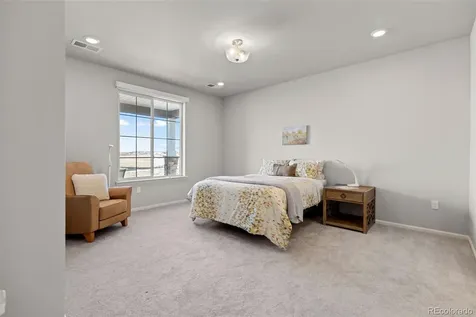 5126 N Quemoy Court Aurora CO 80019