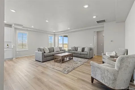 5126 N Quemoy Court Aurora CO 80019