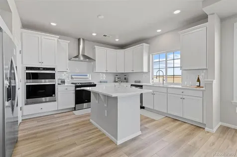 5126 N Quemoy Court Aurora CO 80019