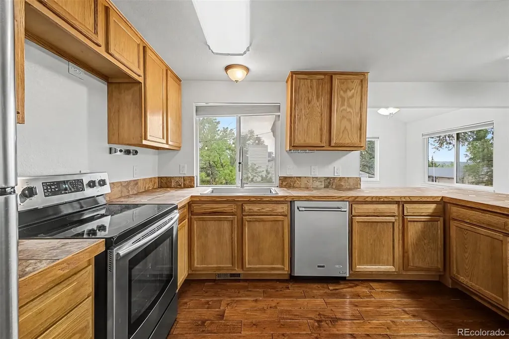6225 W 66th Avenue Arvada CO 80003