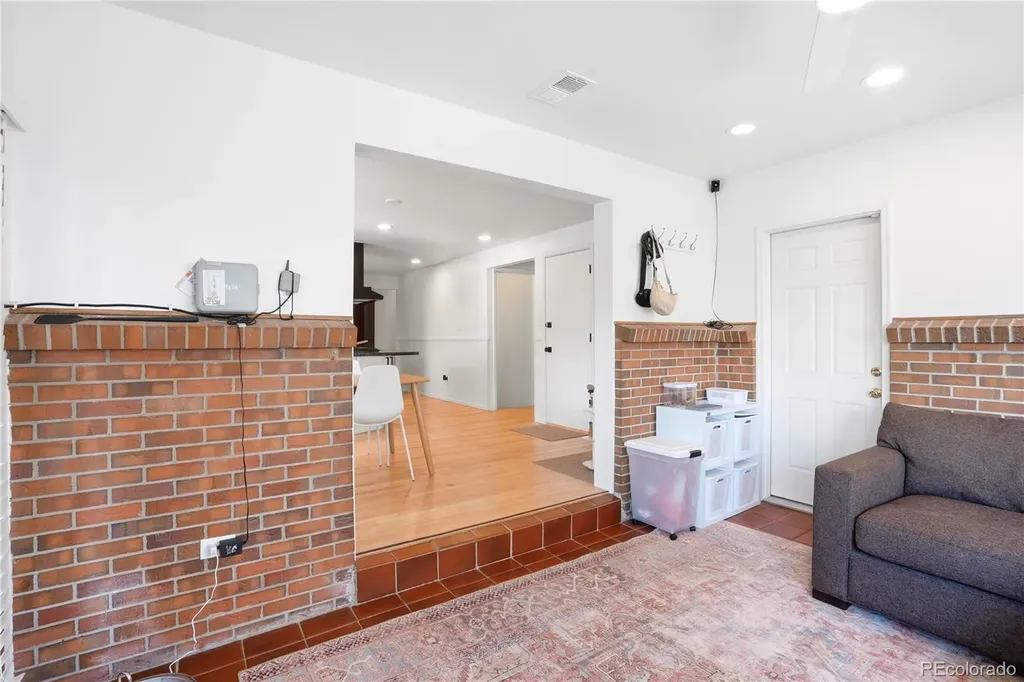 2779 S Meade Street Denver CO 80236