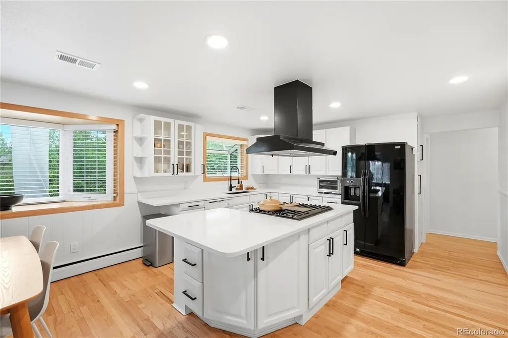 2779 S Meade Street Denver CO 80236
