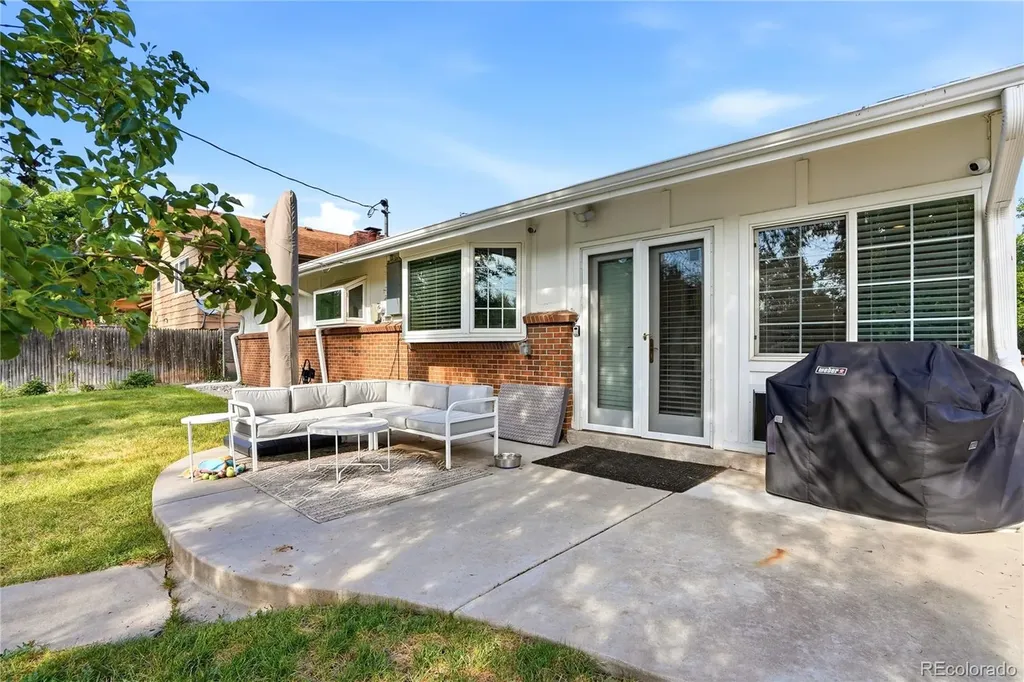 2779 S Meade Street Denver CO 80236