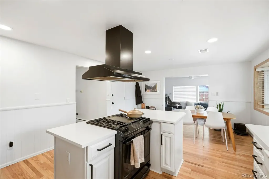 2779 S Meade Street Denver CO 80236