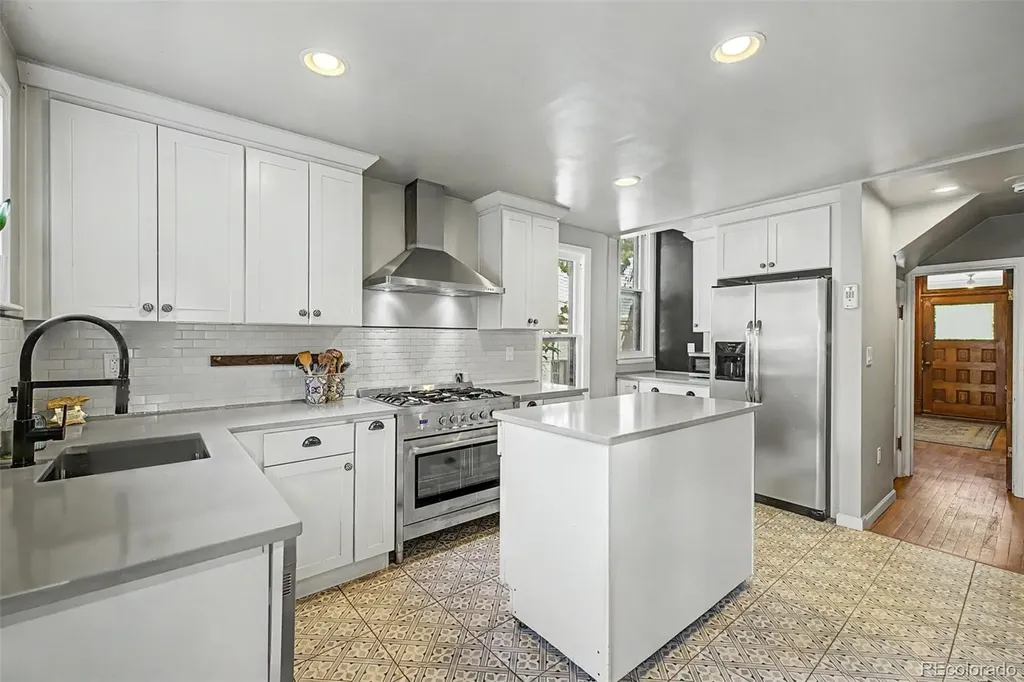 1241 York Street Denver CO 80206
