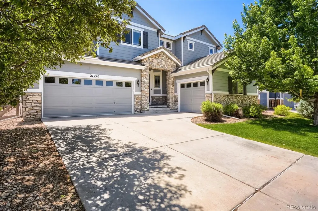 21210 E Bellewood Drive Aurora CO 80015