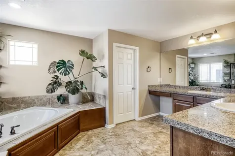 21210 E Bellewood Drive Aurora CO 80015