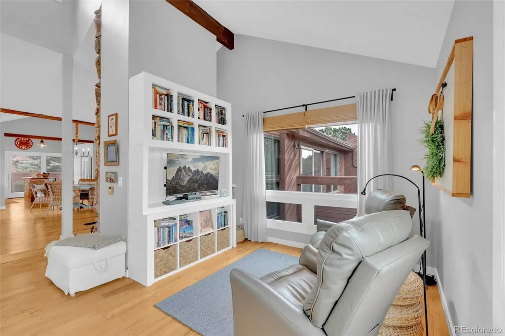 4452 Sentinel Rock Larkspur CO 80118
