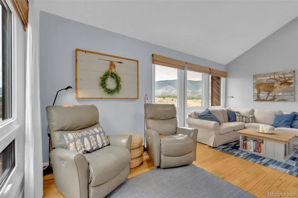 4452 Sentinel Rock Larkspur CO 80118