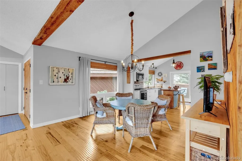 4452 Sentinel Rock Larkspur CO 80118