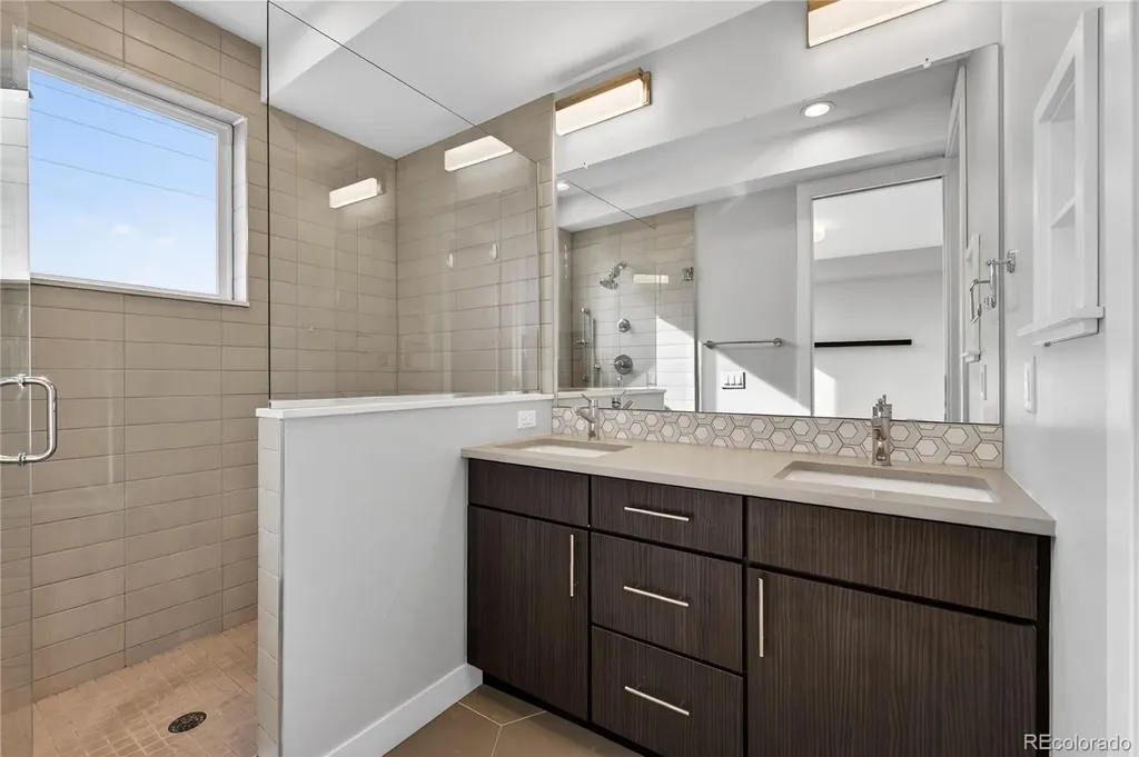 3029 W 16th Avenue Denver CO 80204
