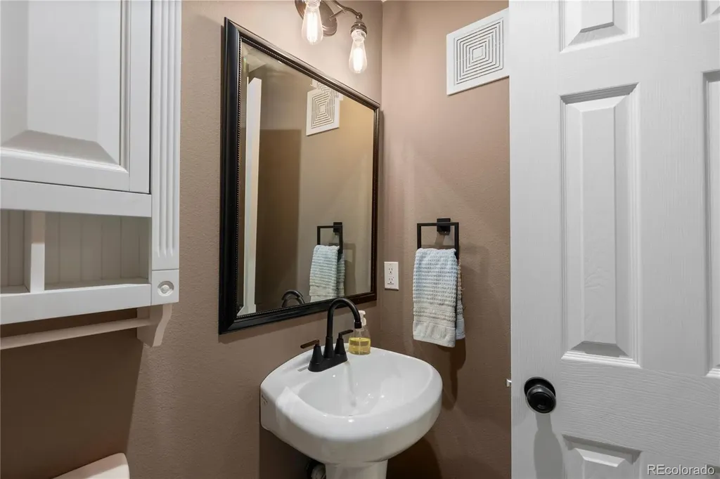 10250 Rotherwood Circle Highlands Ranch CO 80130