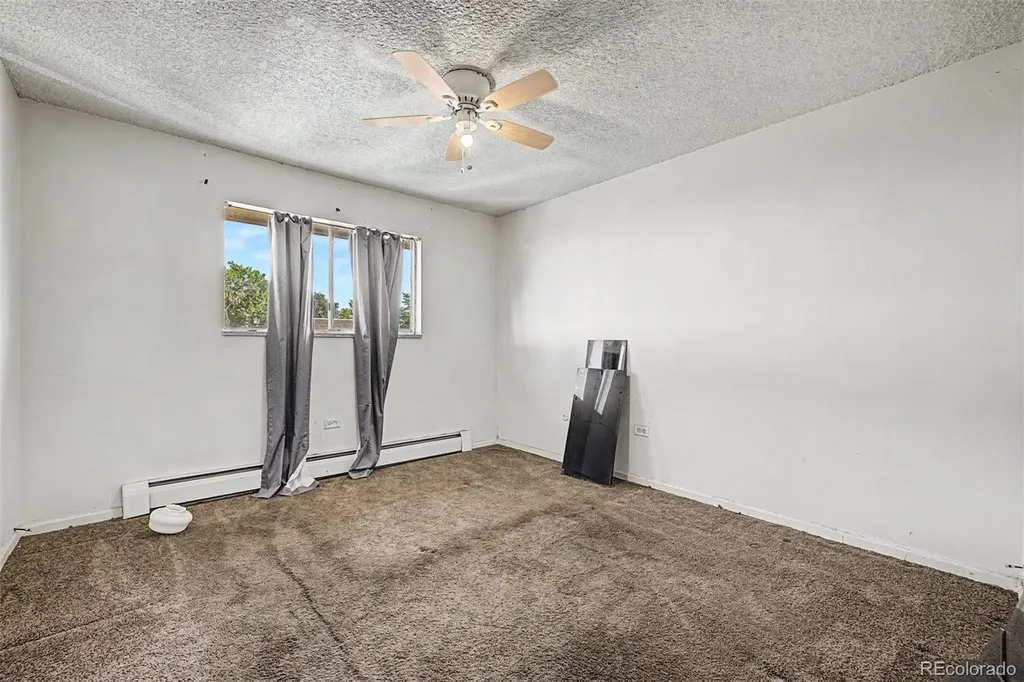 4593 S Lowell Boulevard Denver CO 80236