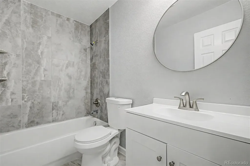 13856 Ivanhoe Street Thornton CO 80602