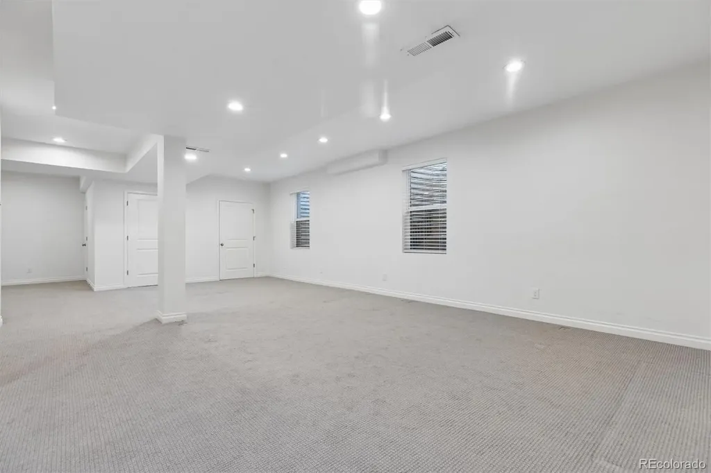 8448 E 49th Place Denver CO 80238