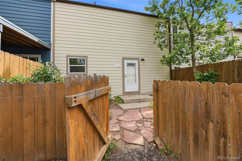 1622 Longbow Court Lafayette CO 80026