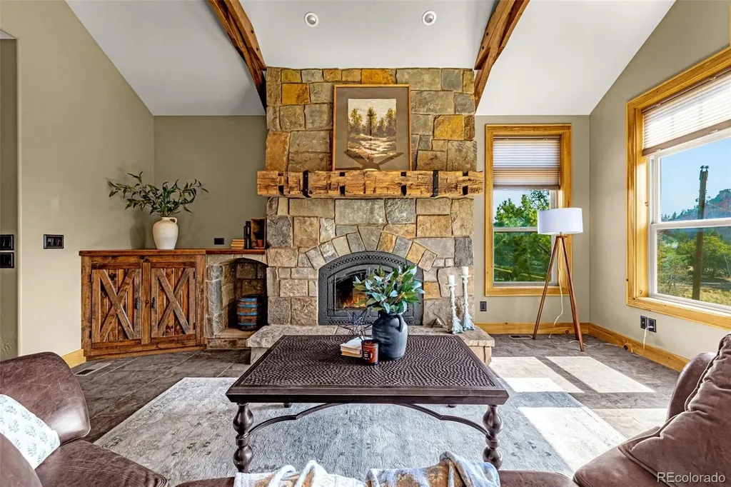 5596 Osage Way Larkspur CO 80118