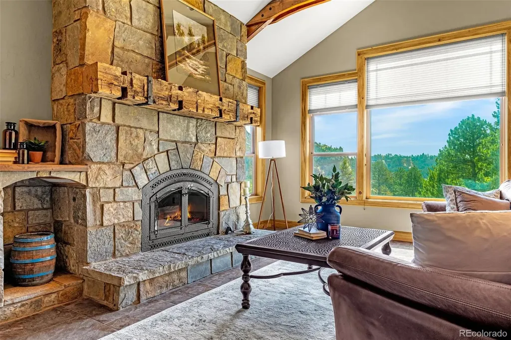 5596 Osage Way Larkspur CO 80118