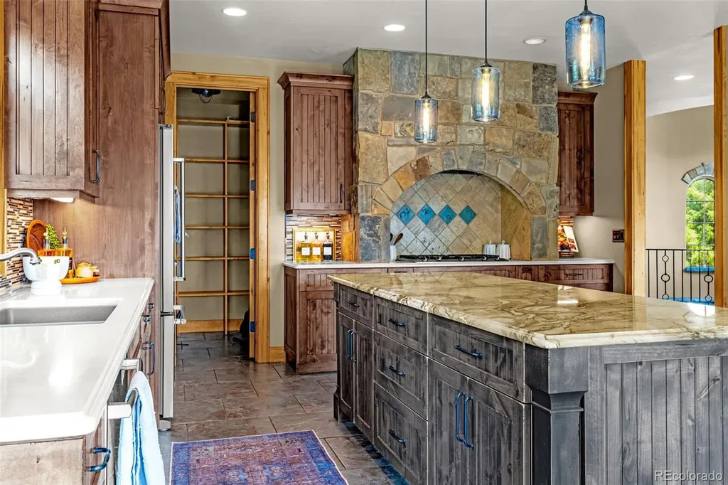 5596 Osage Way Larkspur CO 80118