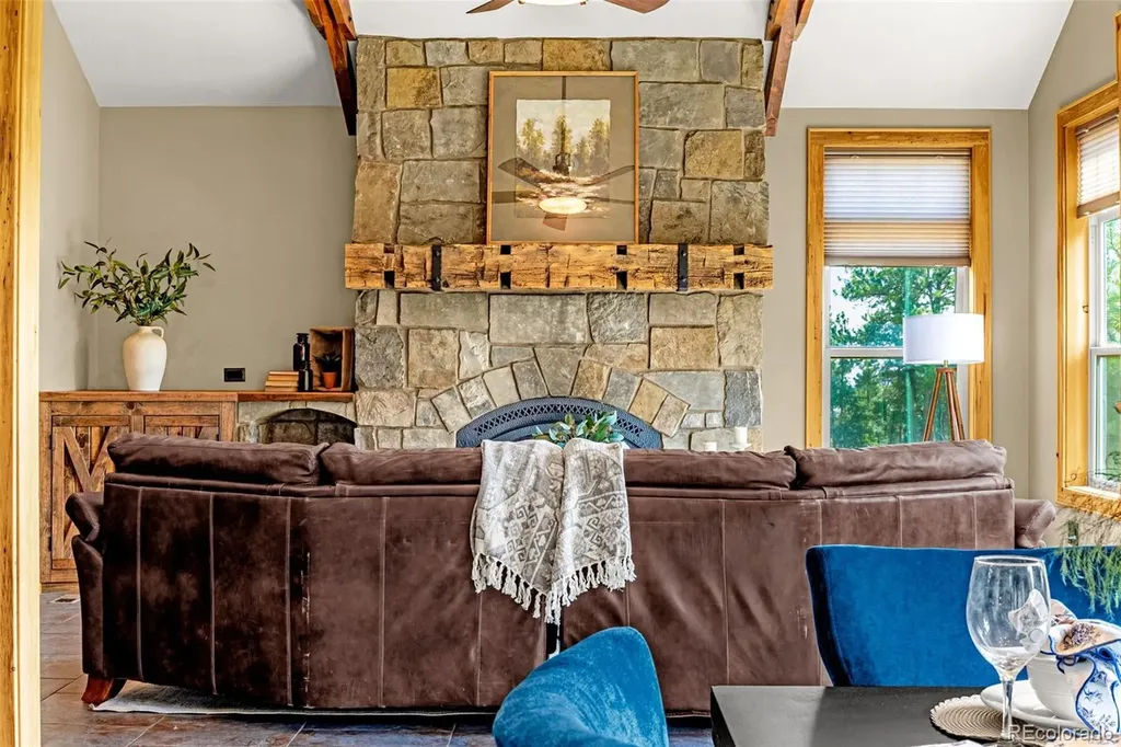 5596 Osage Way Larkspur CO 80118