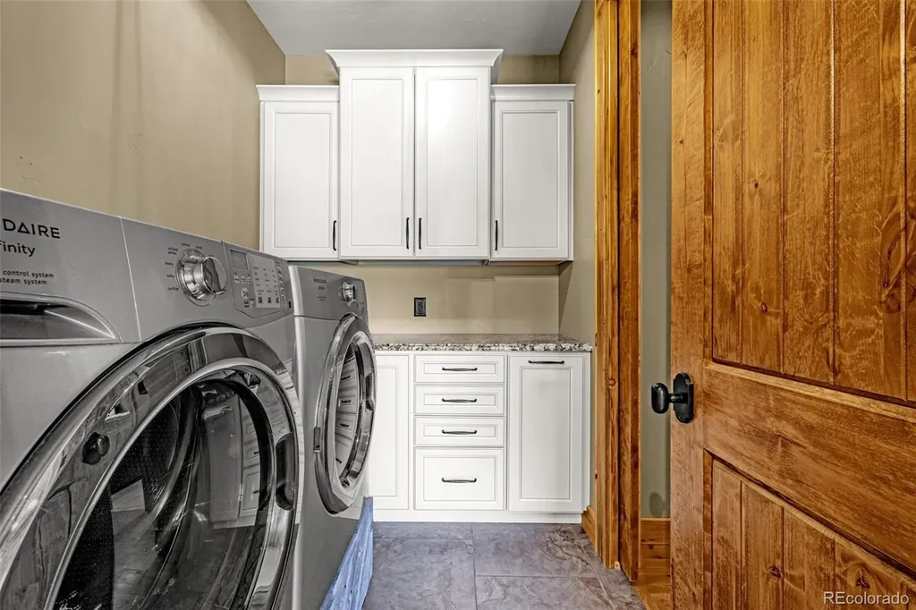5596 Osage Way Larkspur CO 80118