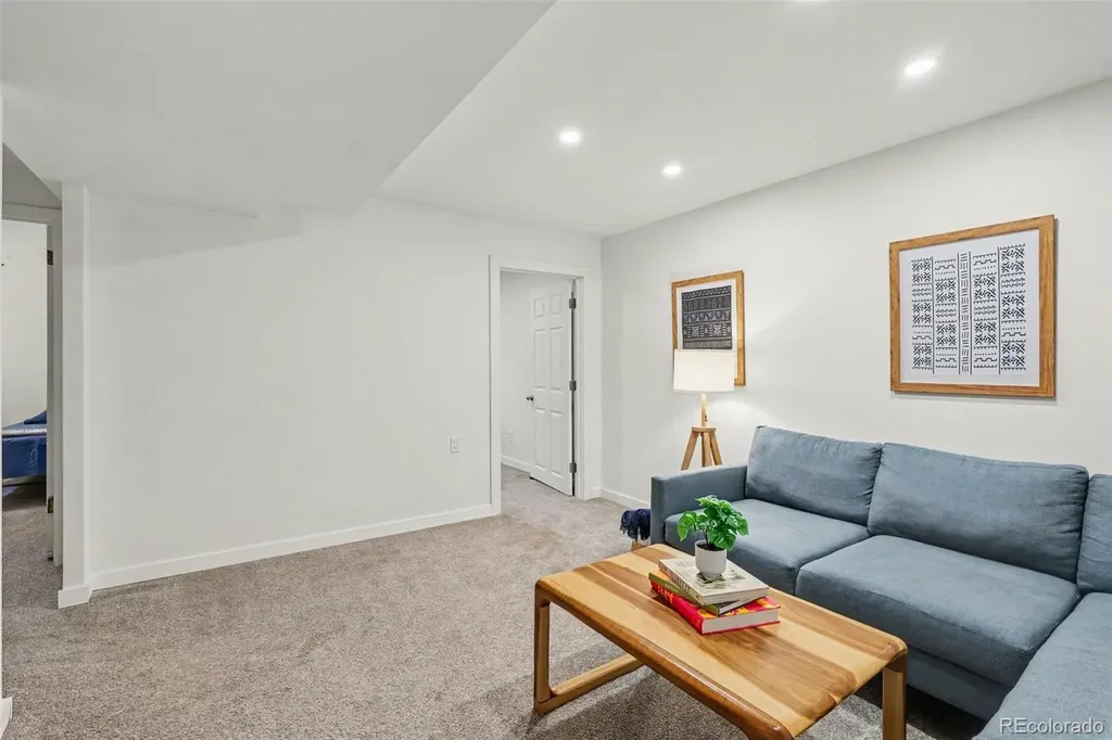 7050 Zuni Street Denver CO 80221