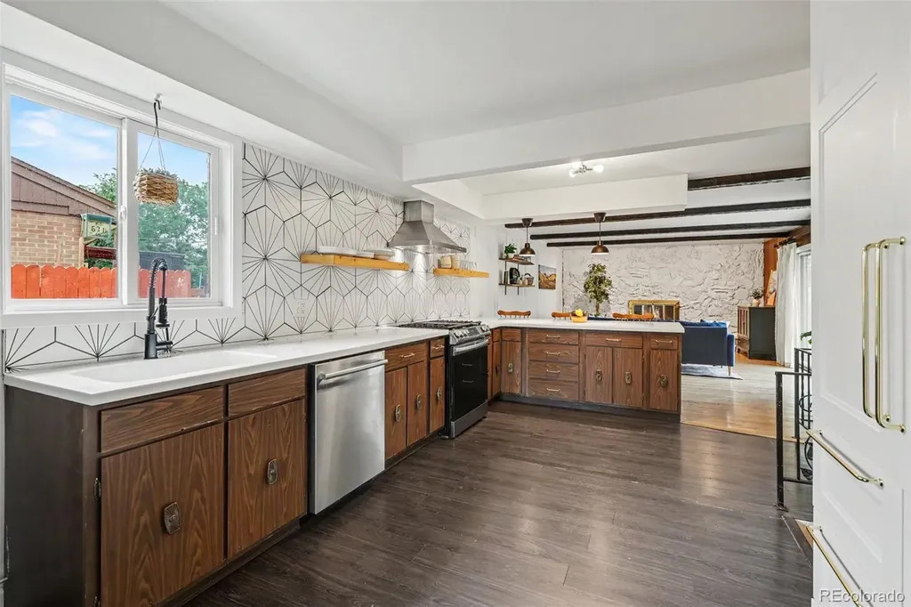 7050 Zuni Street Denver CO 80221