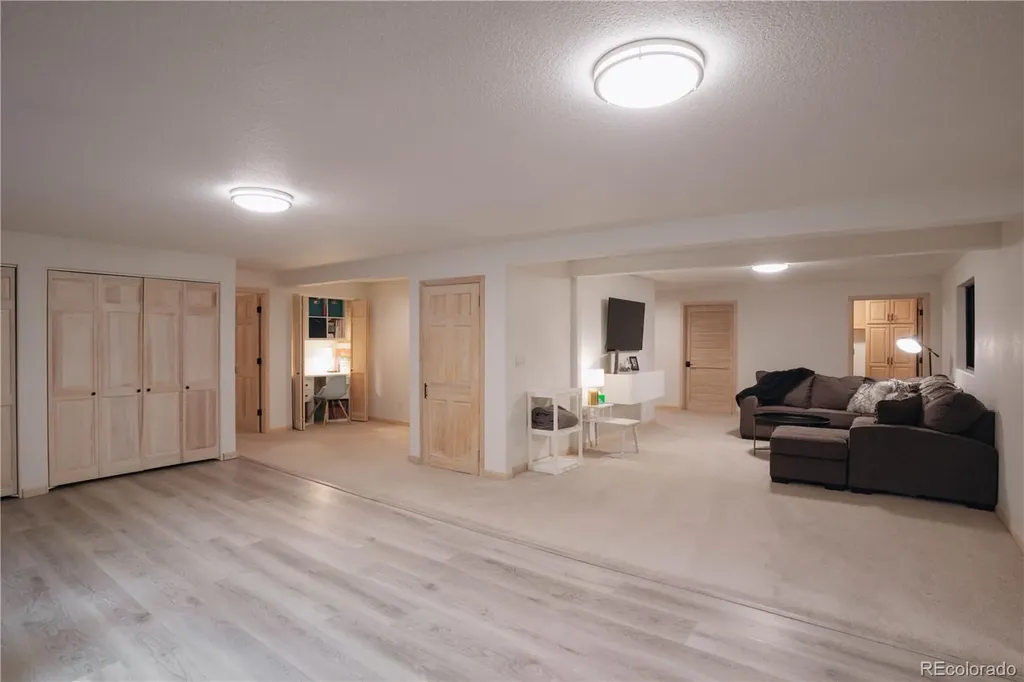 1709 Red Hawk Road Silverthorne CO 80498