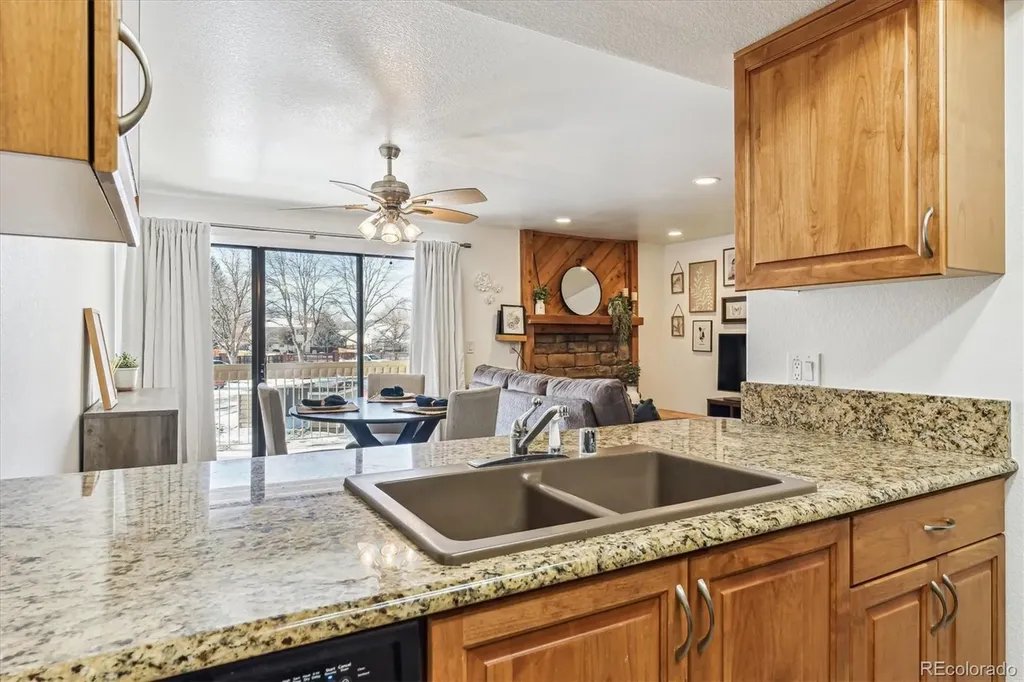4896 S Dudley Street Littleton CO 80123