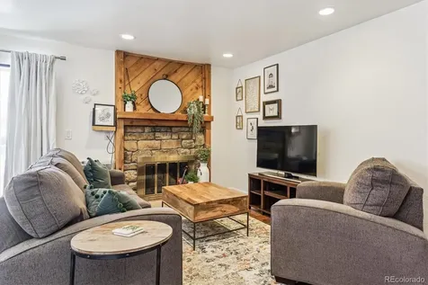 4896 S Dudley Street Littleton CO 80123