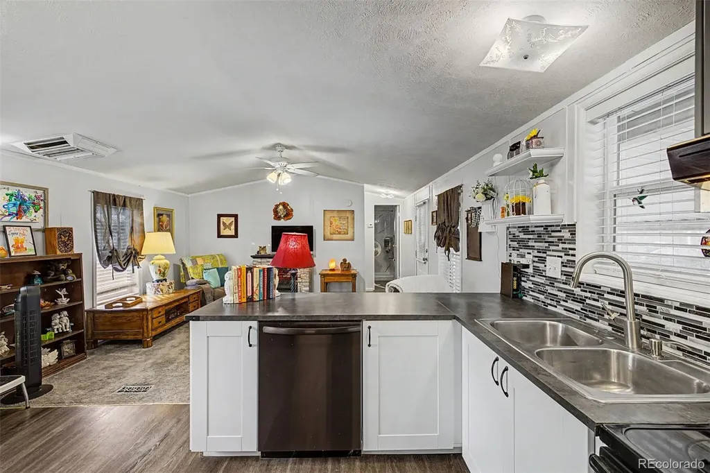 1801 W 92nd Avenue Denver CO 80260