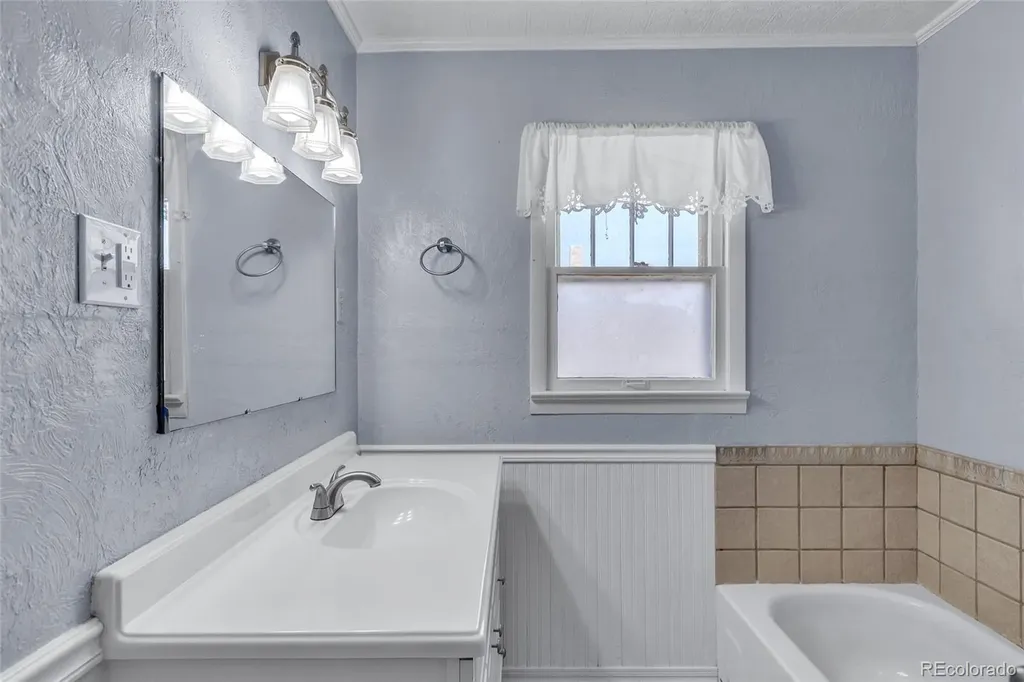 419 Pueblo Avenue Simla CO 80835