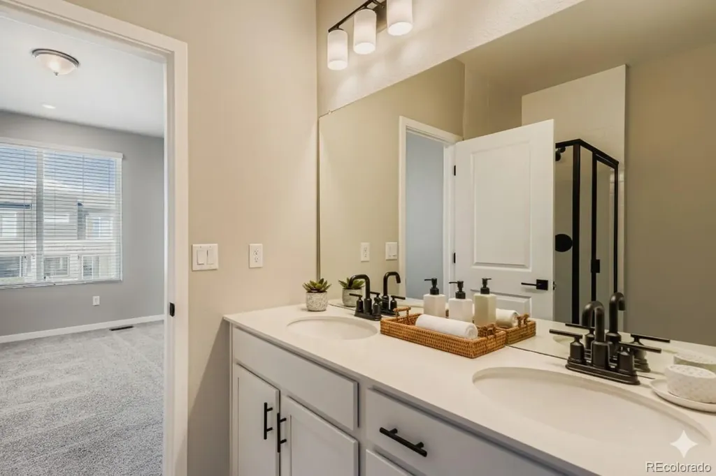 1618 Park Place Broomfield CO 80023