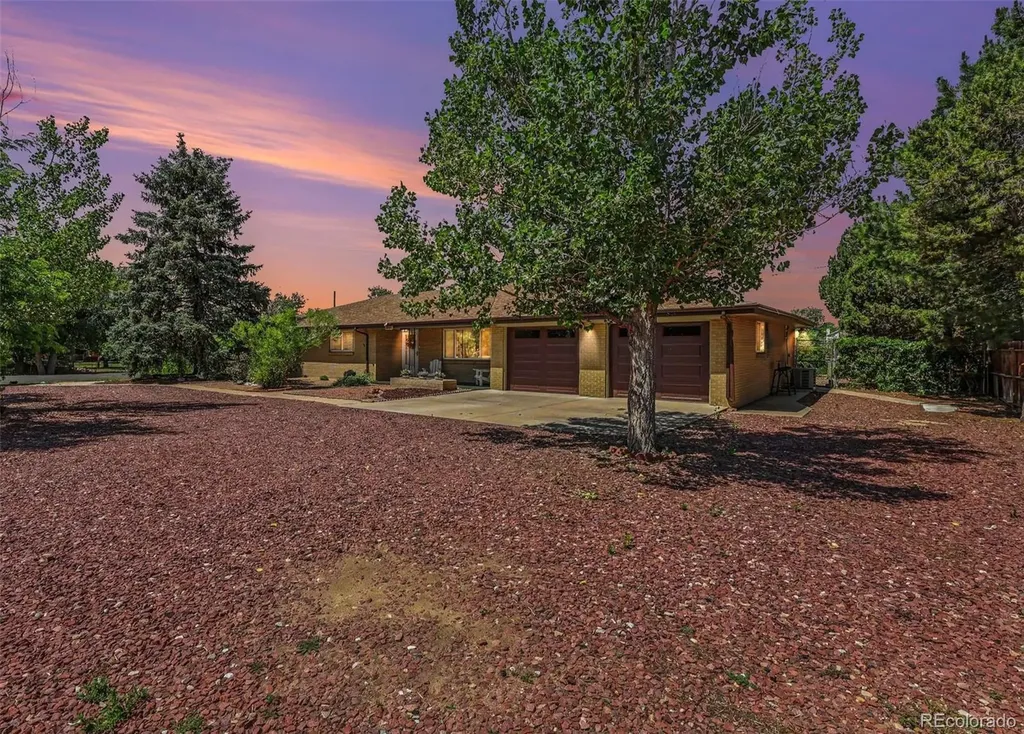 1601 N Dunkirk Street Aurora CO 80011