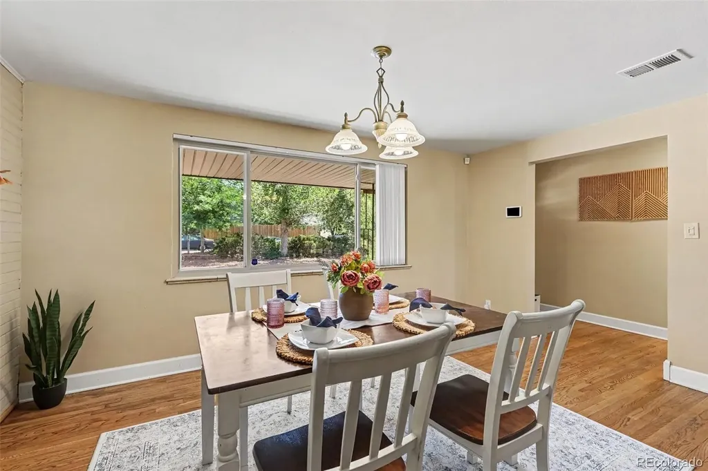 1601 N Dunkirk Street Aurora CO 80011