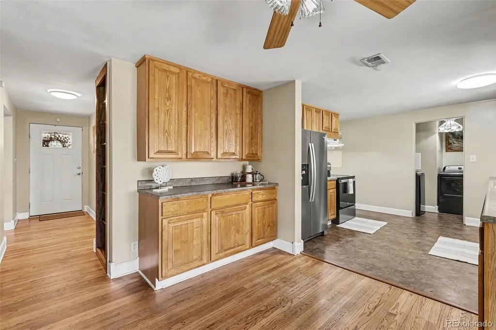 1601 N Dunkirk Street Aurora CO 80011