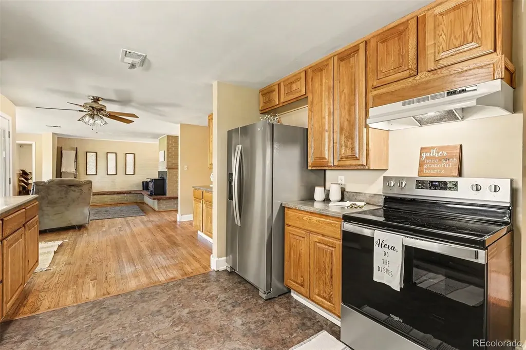 1601 N Dunkirk Street Aurora CO 80011