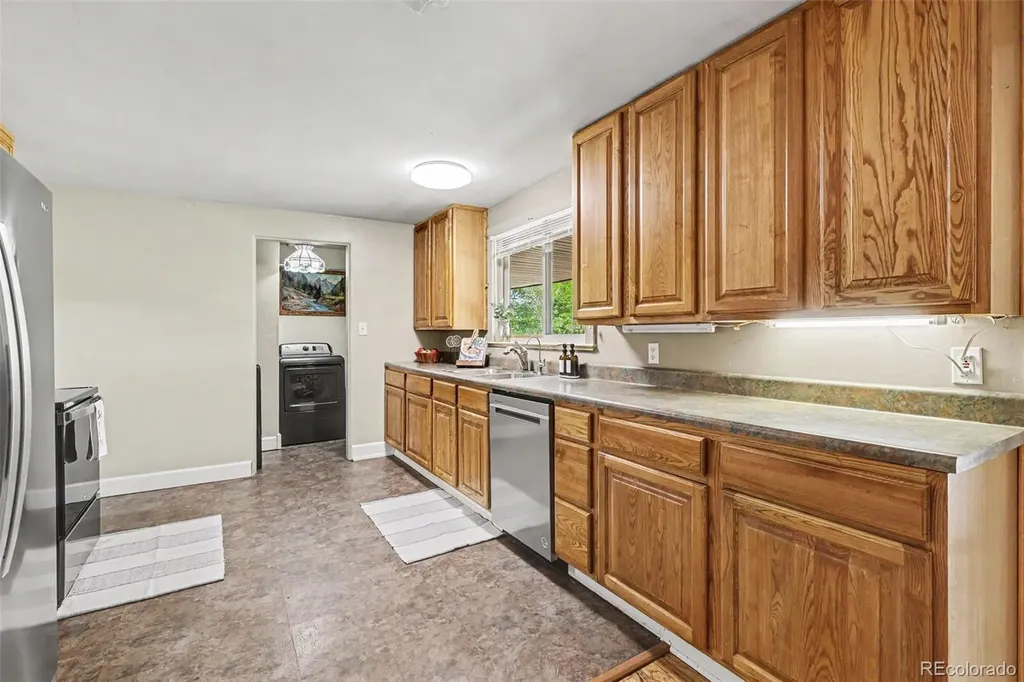 1601 N Dunkirk Street Aurora CO 80011