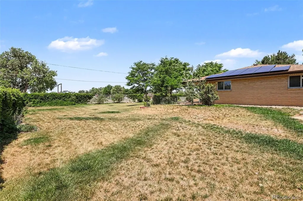 1601 N Dunkirk Street Aurora CO 80011