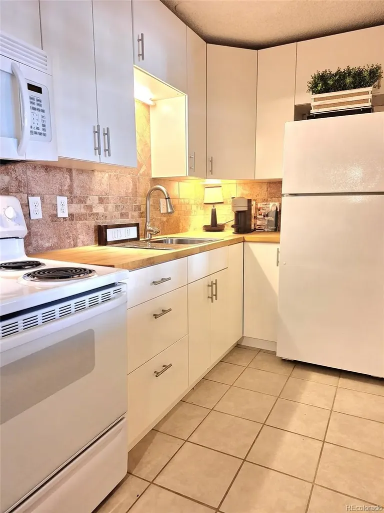 5995 E Iliff Avenue Denver CO 80222