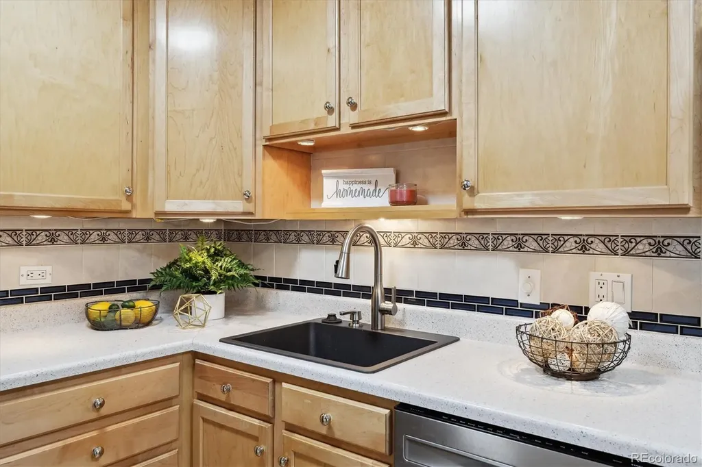 660 S Alton Way Denver CO 80247