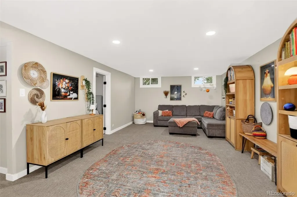 2732 S Downing Circle Denver CO 80210