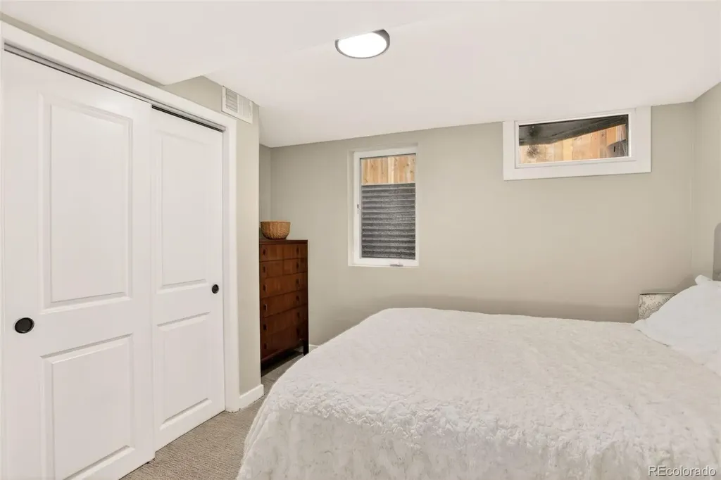 2732 S Downing Circle Denver CO 80210