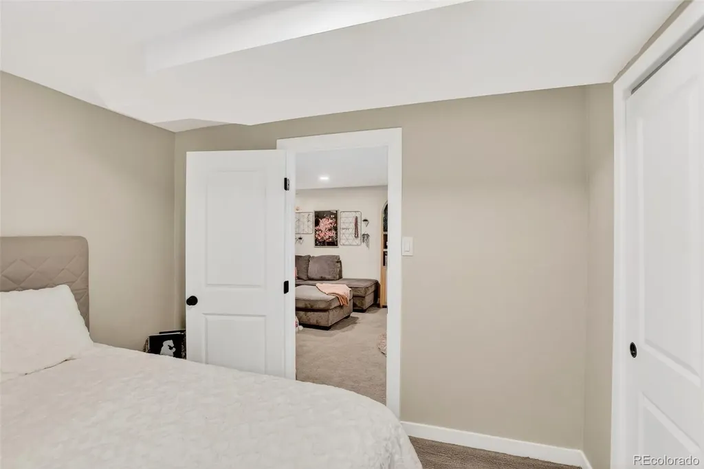 2732 S Downing Circle Denver CO 80210